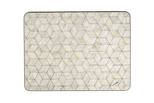 6 Place Mats Ivory Pearl colour table mats 292 x 216 x 4.8mm (Rectangle Size) Melamine Heat Resistant to approx. 140 degrees.