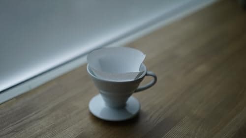 Hario V60 紙製コーヒーフィルター Size 02 VCF-02-100W-2S [並行輸入品]