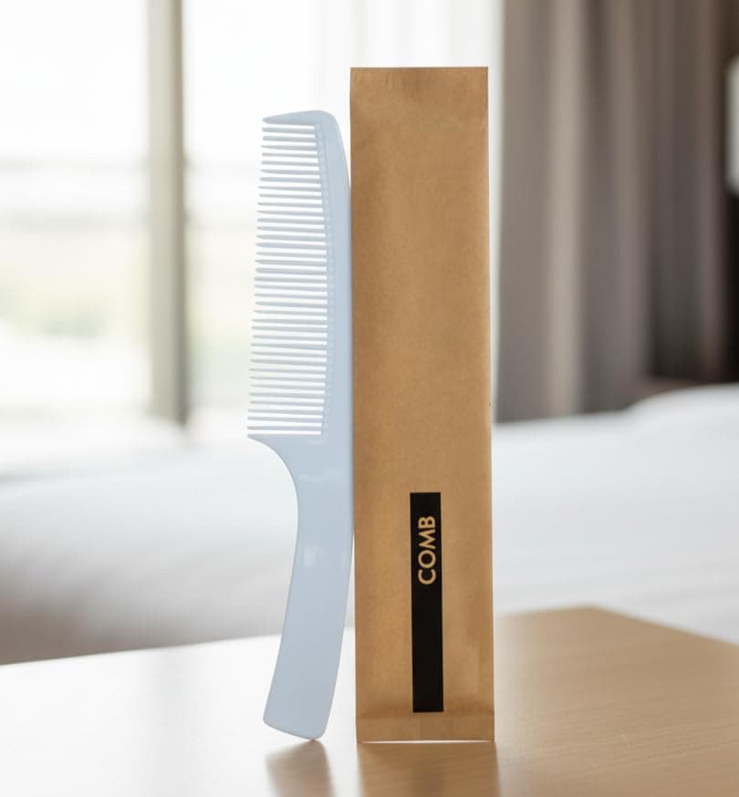 (50 Pcs) Individually Wrapped Combs Disposable Combs Plastic Travel Comb Hair Combs for Hotel Shelter Homeless Charity Church Nursing White Comb