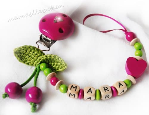 Personalized pacifier clip with wooden letter beads model 1403, handmade by mamasliebchen