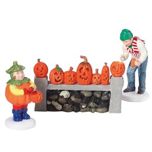 Dept 56 Snow Village Halloween **Lighting The Jack-O'-Lanterns** 55117