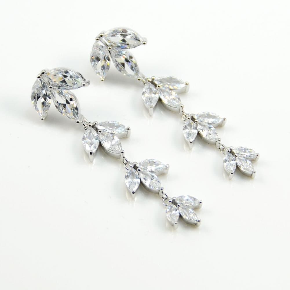 Trend Leader green copper cro inlaid CZ delicate leaf shaped Star Earrings Ear jewelry direct group