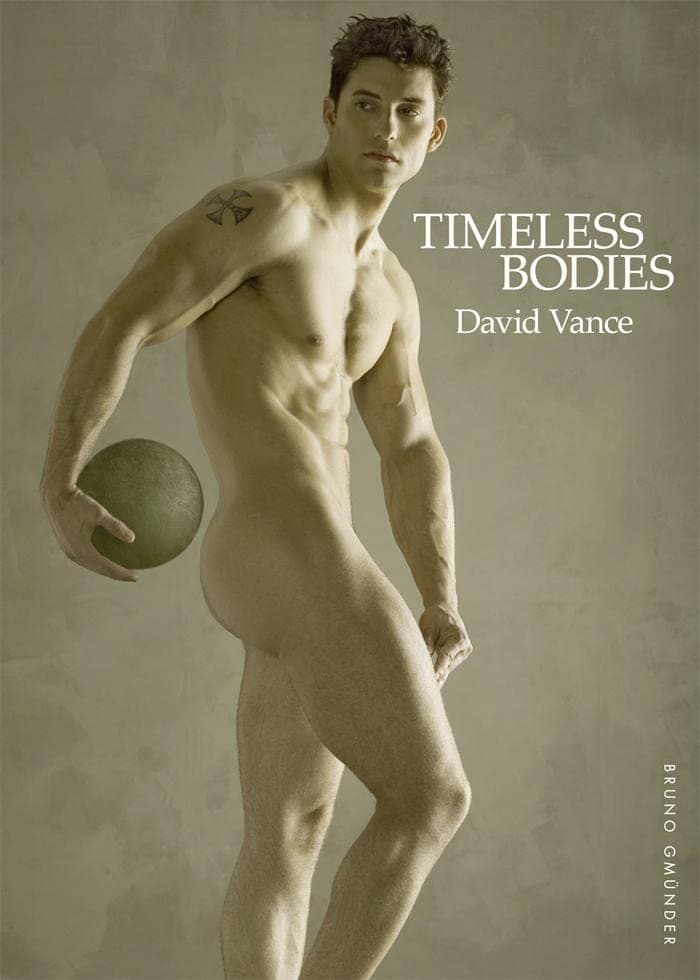 Timless Bodies Hardcover – May 9, 2013