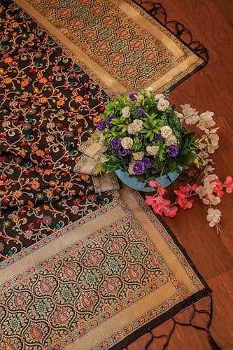 DEVANGI Women's Woven Banarasi Kashmiri Silk Jacquard Dupatta/Chunni with Meena Work