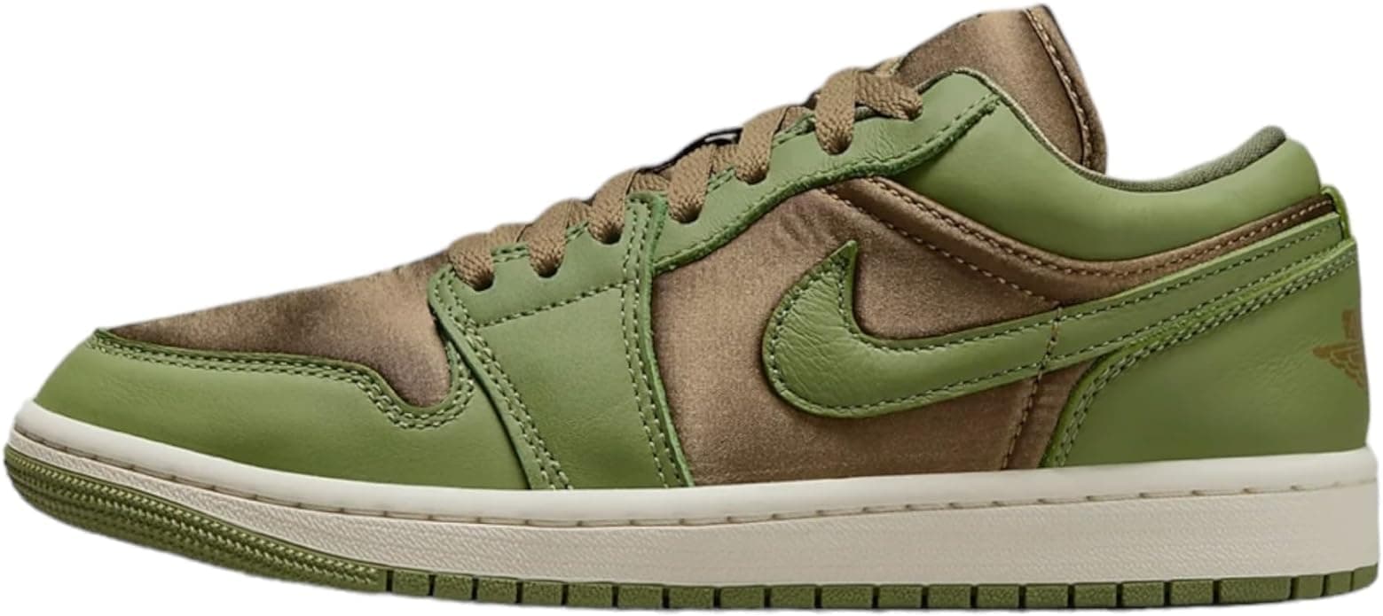 NikeMen's Retro Sneaker