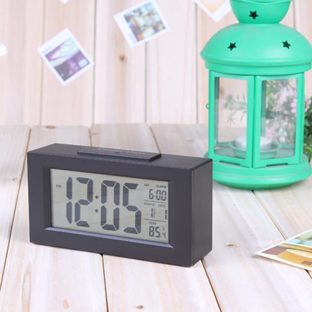 Zenness Digital Bedside Alarm Clock with Temperature and Day Display Silence Alarm Clock for Bedside (Black)