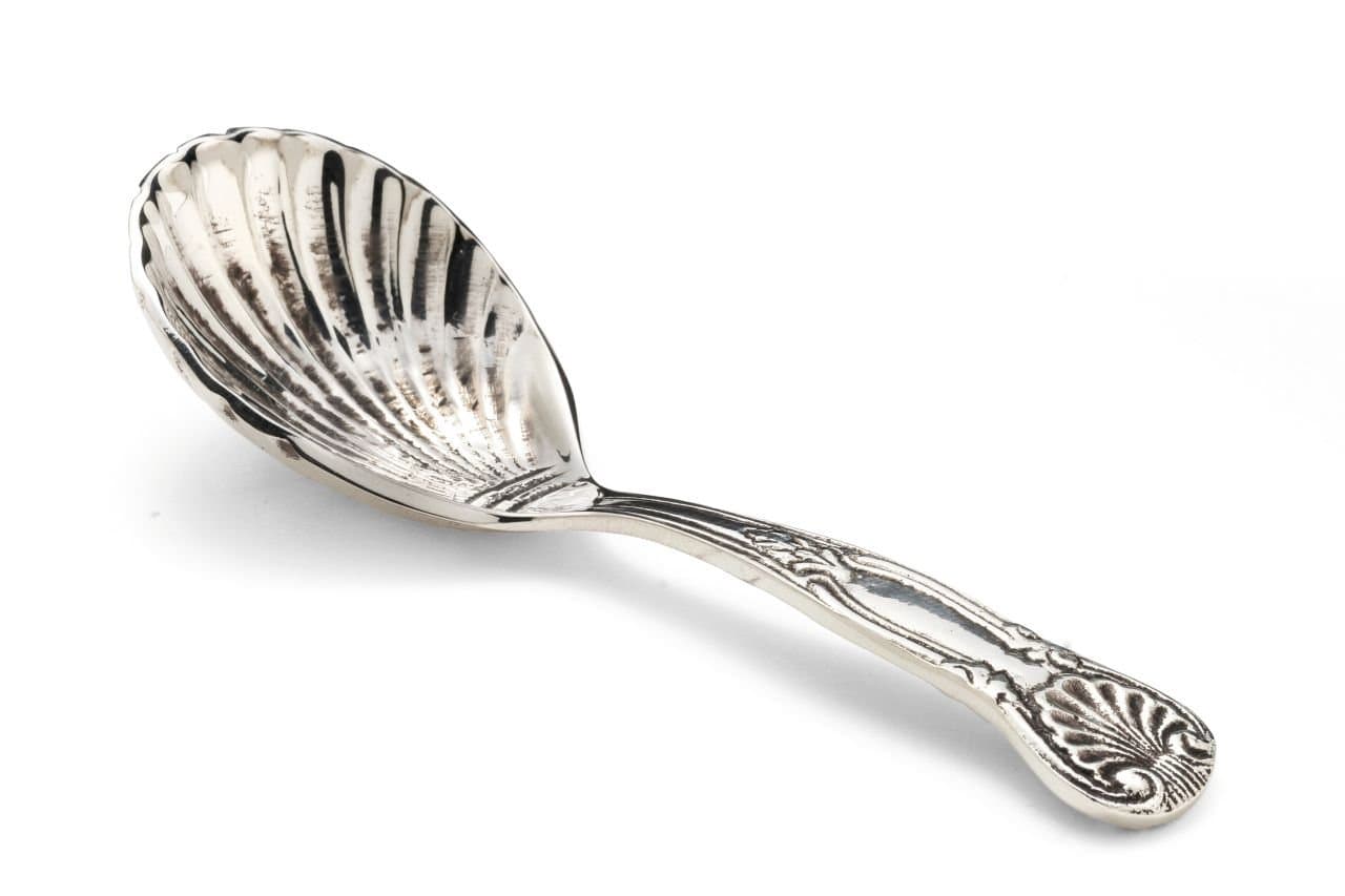ROYAL QUEEN Silver plated Spoon candy single in Sheffield style shell cod.581203 cm 10,5x3,5 by Varotto & Co.