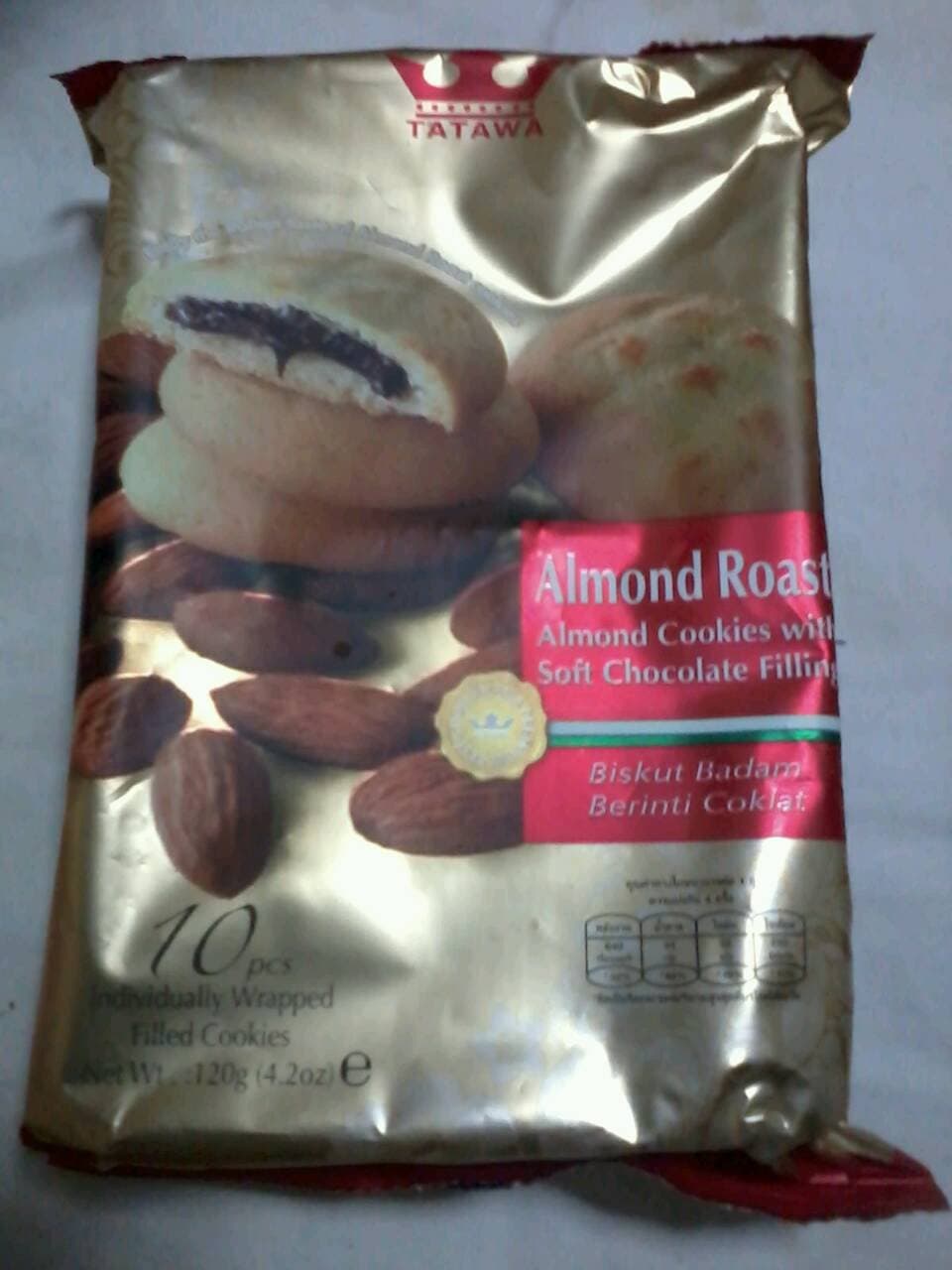 Almond Roast AlmondCookies with Soft Chocolate Filling