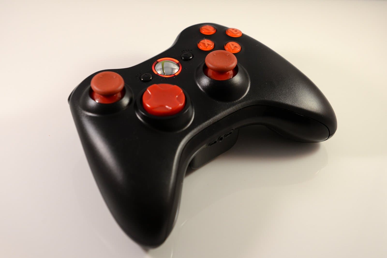 Red Buttons 17 Modes Drop Shot, Quick Scope, Auto Aim, Dual Rapid Fire, Reprogrammable Xbox 360 Modded Rapid Fire Controller Mw3 Black Ops Mw 2 with red Dpad, Sticks and Led