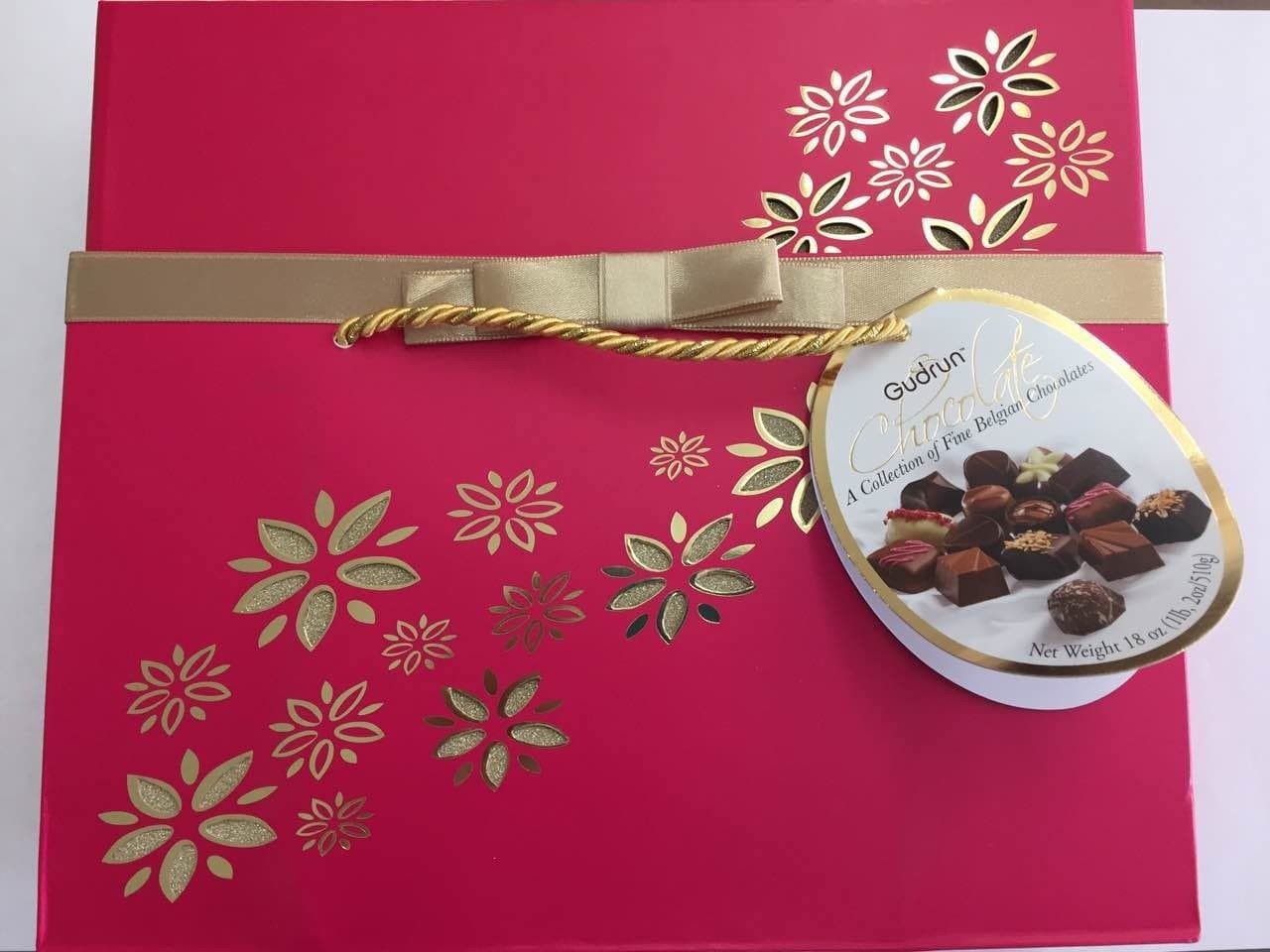 GUDRUN GIFT SET FINE BELGIAN CHOCOLATE 18 OZ (Packaging Color Varies - Pastels)