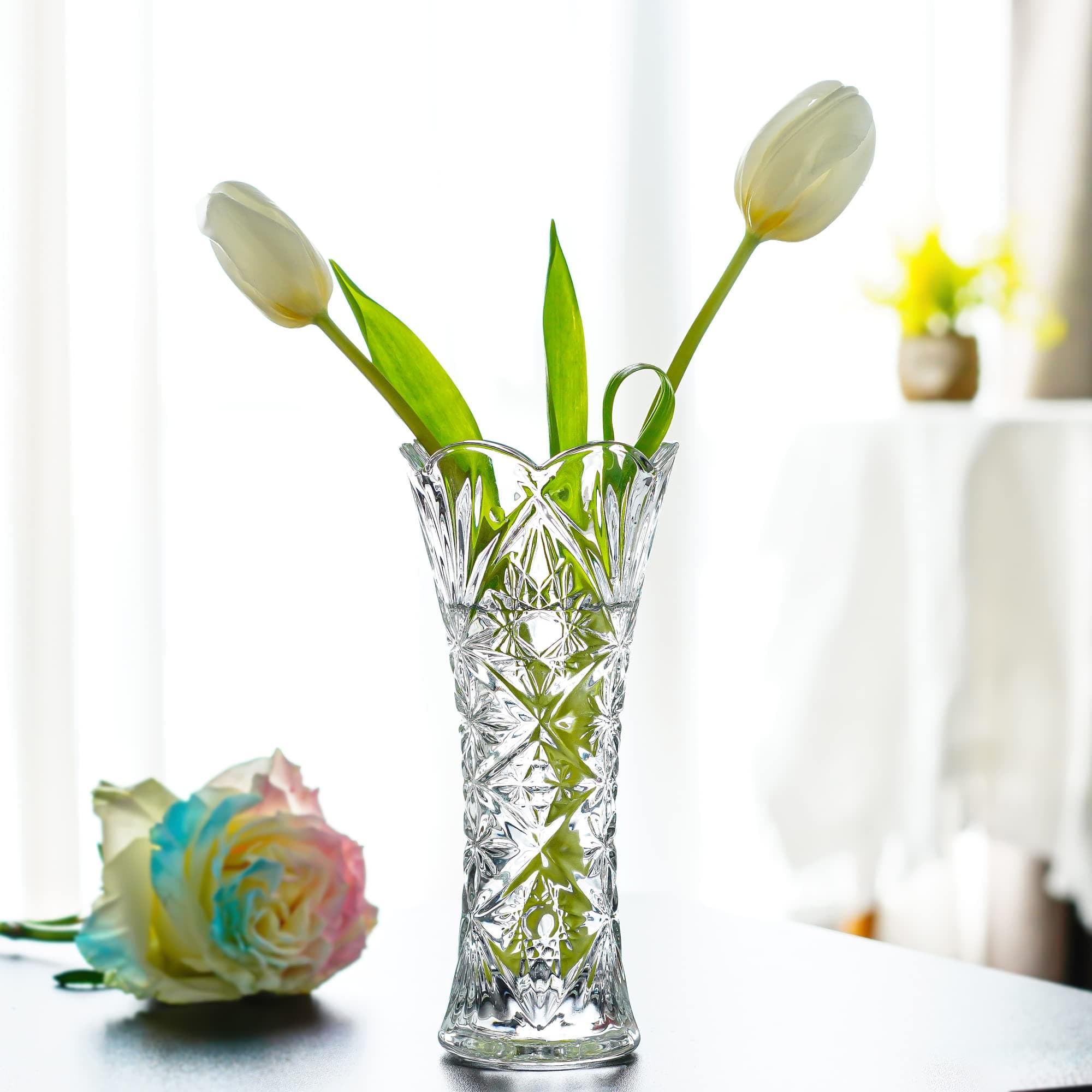 Kanpura 7.6" Clear Glass Flower Vase,Thickened Crystal Glass Vase for Flowers & Christmas Decor,Sunflower Design (1 Piece)