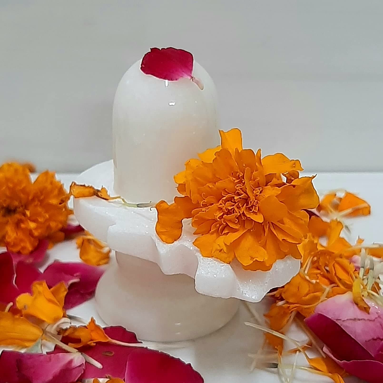 RS Crafts India White Marble Shivling Lord Shiva Idol Shiva Lingam for Pooja/Temple/Office (3INCH) Decorative Showpiece - 8 cm (Marble, White)