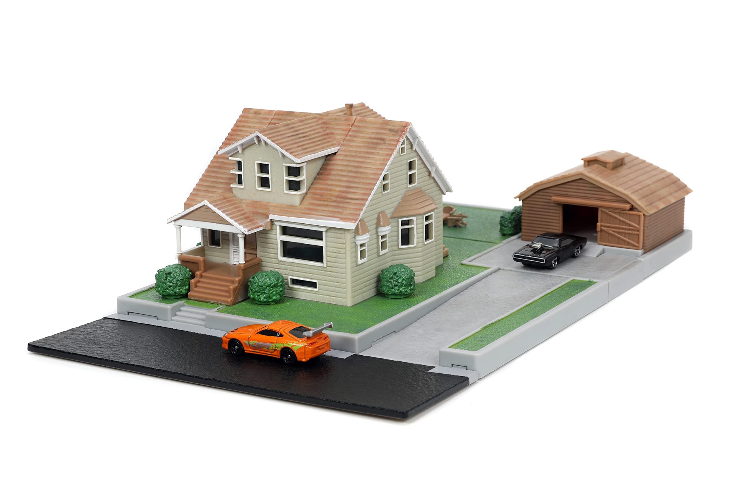 JADA TOYS Fast & Furious Nano Hollywood Rides Dom Toretto's House Display Diorama With Two 1.65" Die-Cast Cars, Toyset For Kids And Adults (33668)