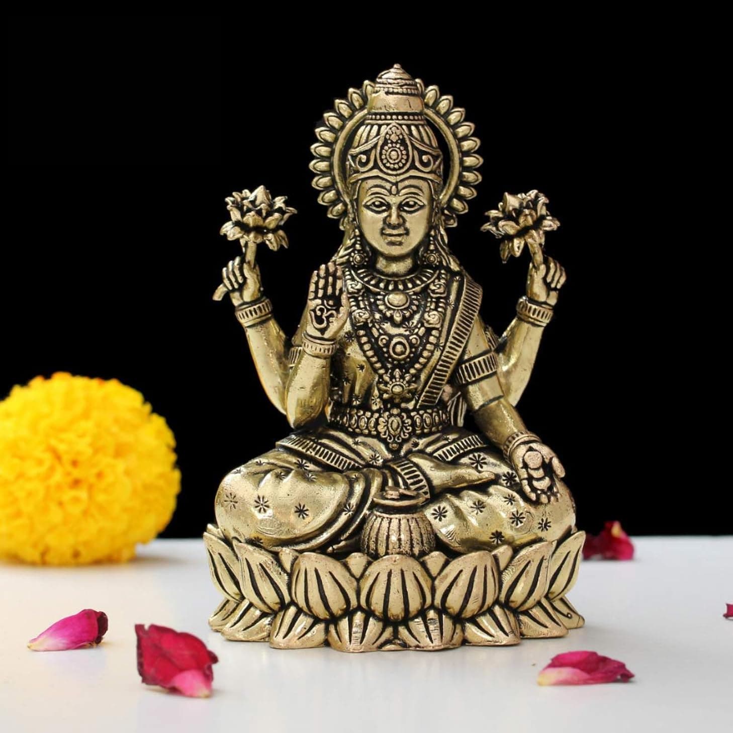 Handcrafted Brass Goddess Laxmi Statue for Home Temple | 4" Maa Lakshmi Figurine Idol Murti Sacred Symbol of Wealth | Perfect for Rituals & Gifting (Weight_220gm)