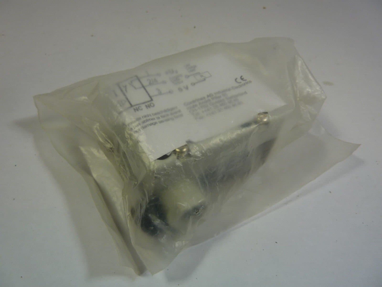 Contrinex DW-AD-613-C60 Proximity Switch