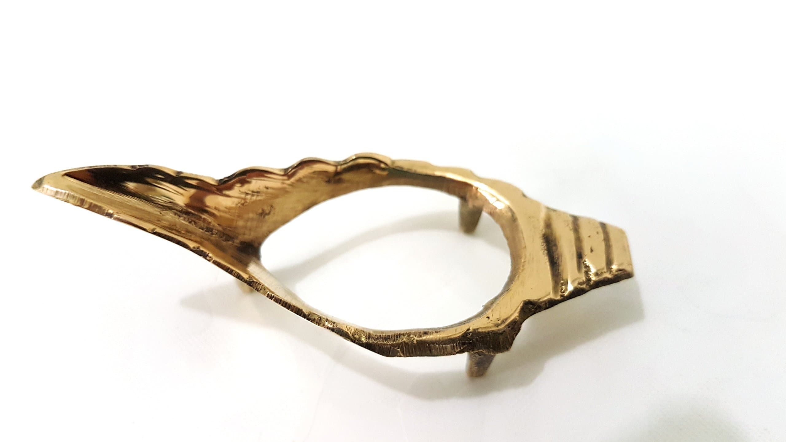 Evergrow Corp Conch Shell Stand Big Shankha Shankh Worship Temple Devotion Hindu Religious for Good Luck & Prosperity