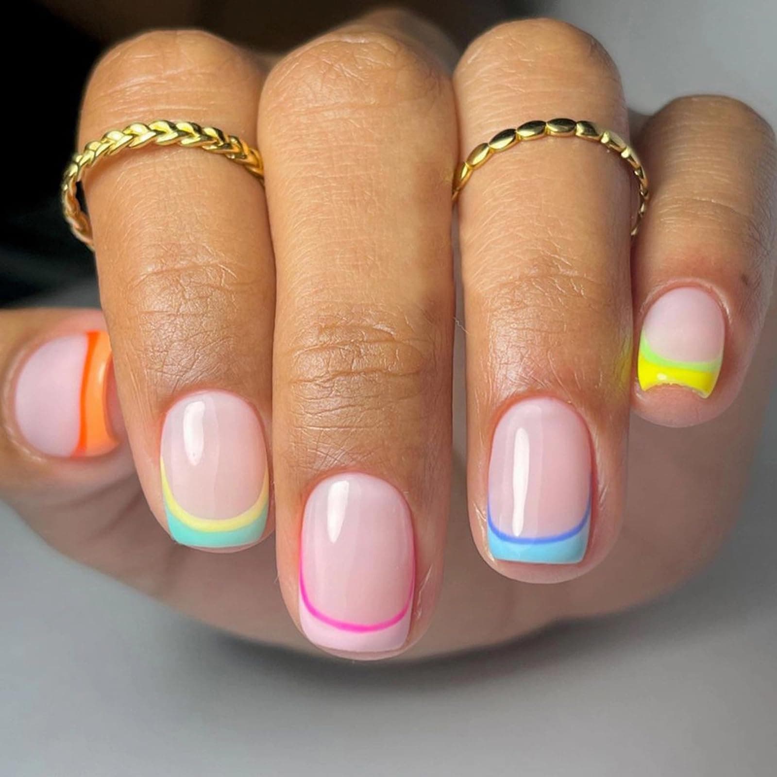 MISUD Press on Nails - Short Square Fake Nails with Colorful French Tip, Acrylic Summer Rainbow Design 24 pcs