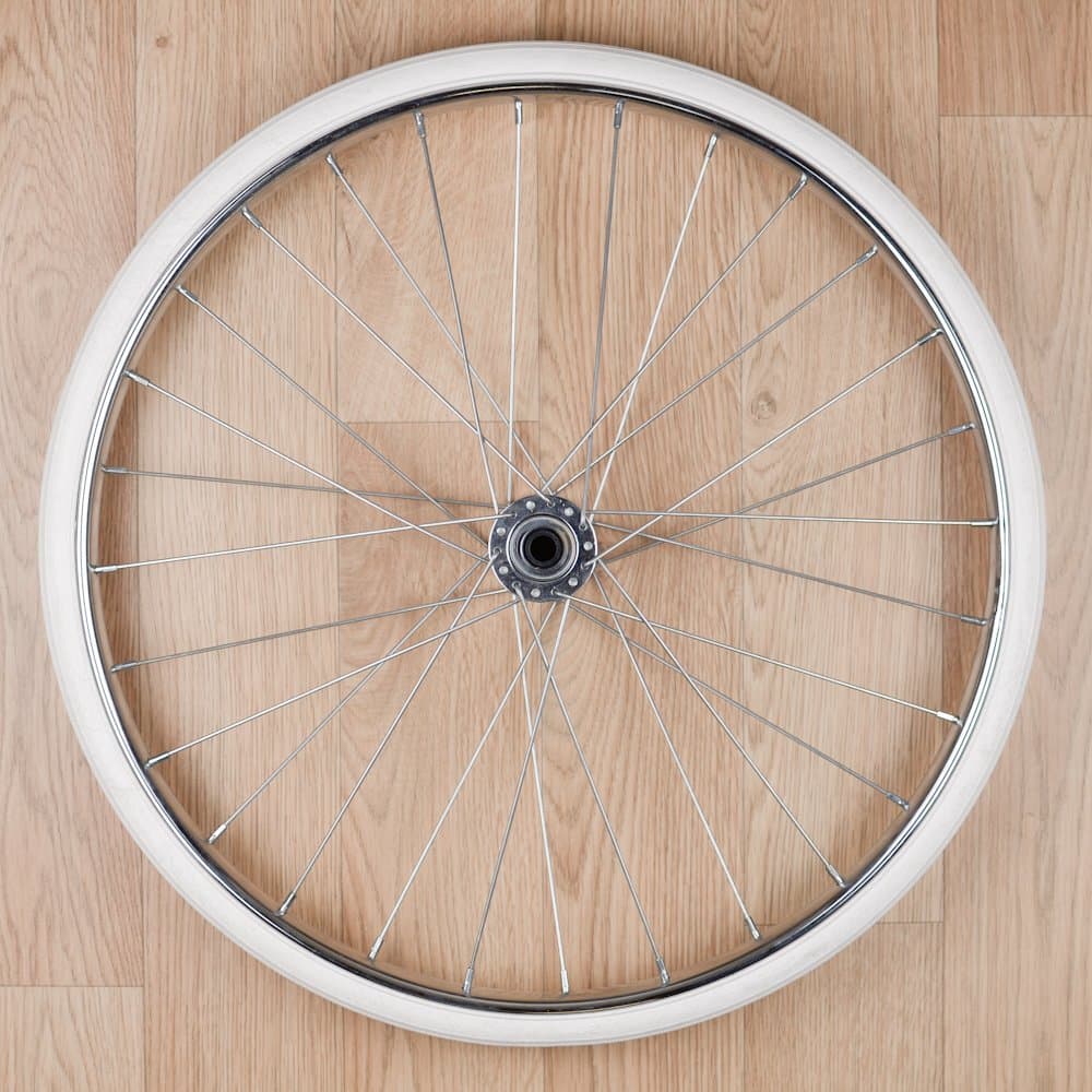 Silver Cross Balmoral 18" and 20" Replacement Wheel Package Includes Hub Caps, Washers and Split Pins