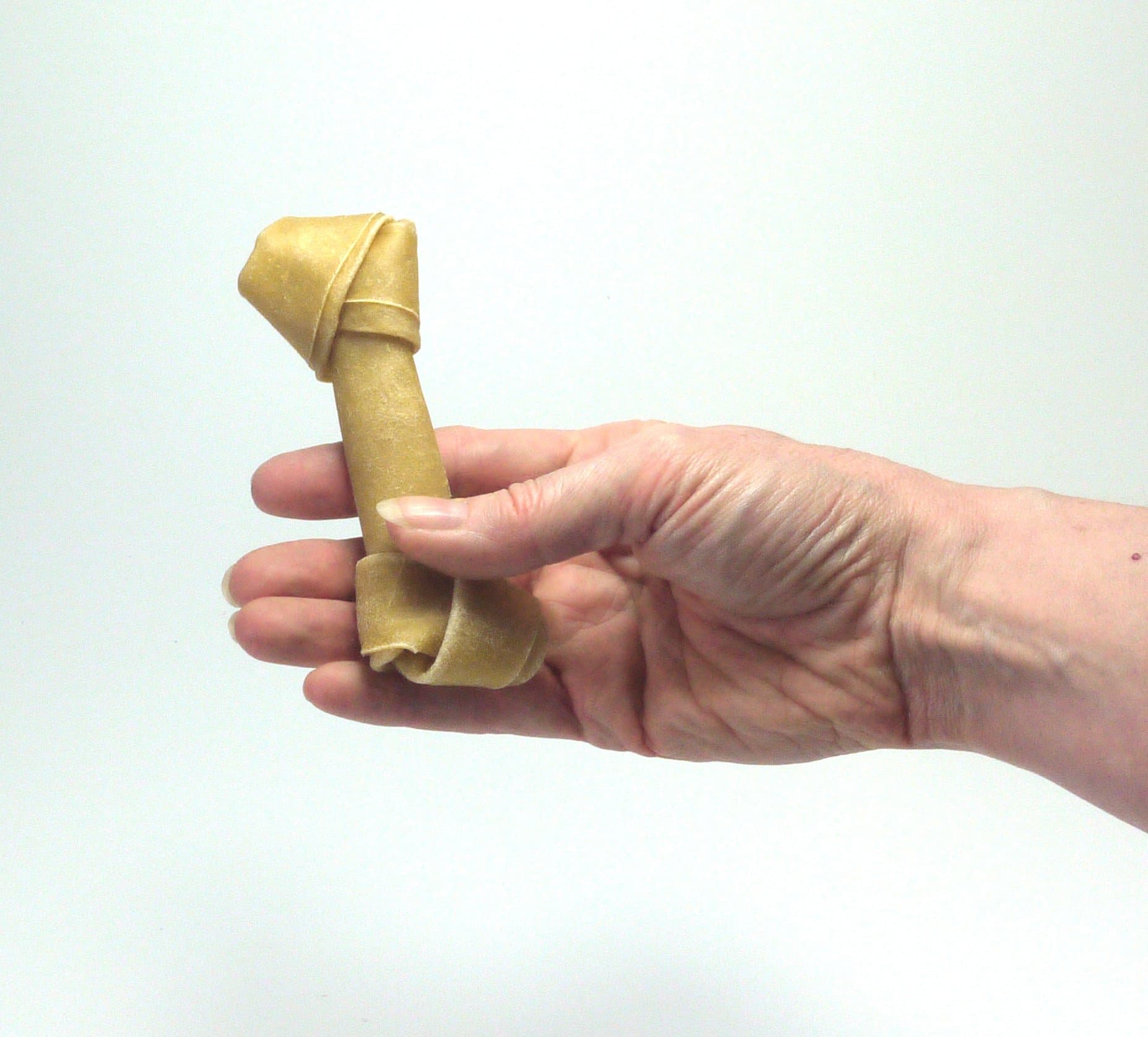 Britten & JamesNatural Rawhide Knotted Bone Chews for Dogs Small [Pack of 20]