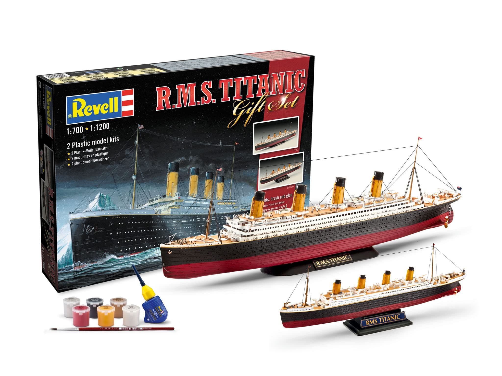 Revell 05727 R.M.S Titanic Plastic Model Kit Gift Set