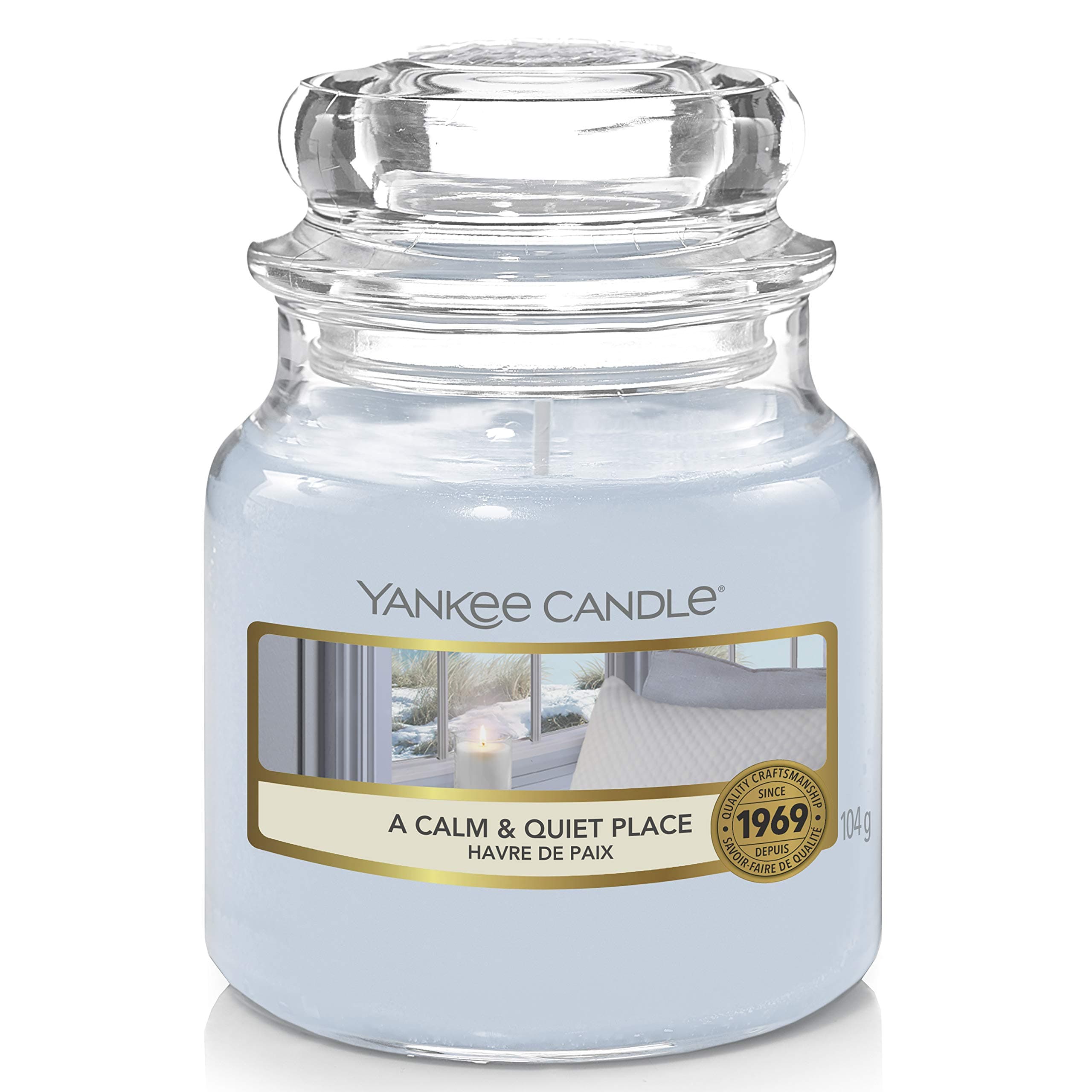 Yankee Candle Scented Candle, A Calm and Quiet Place Small Jar, Burn Time: Up to 30 Hours