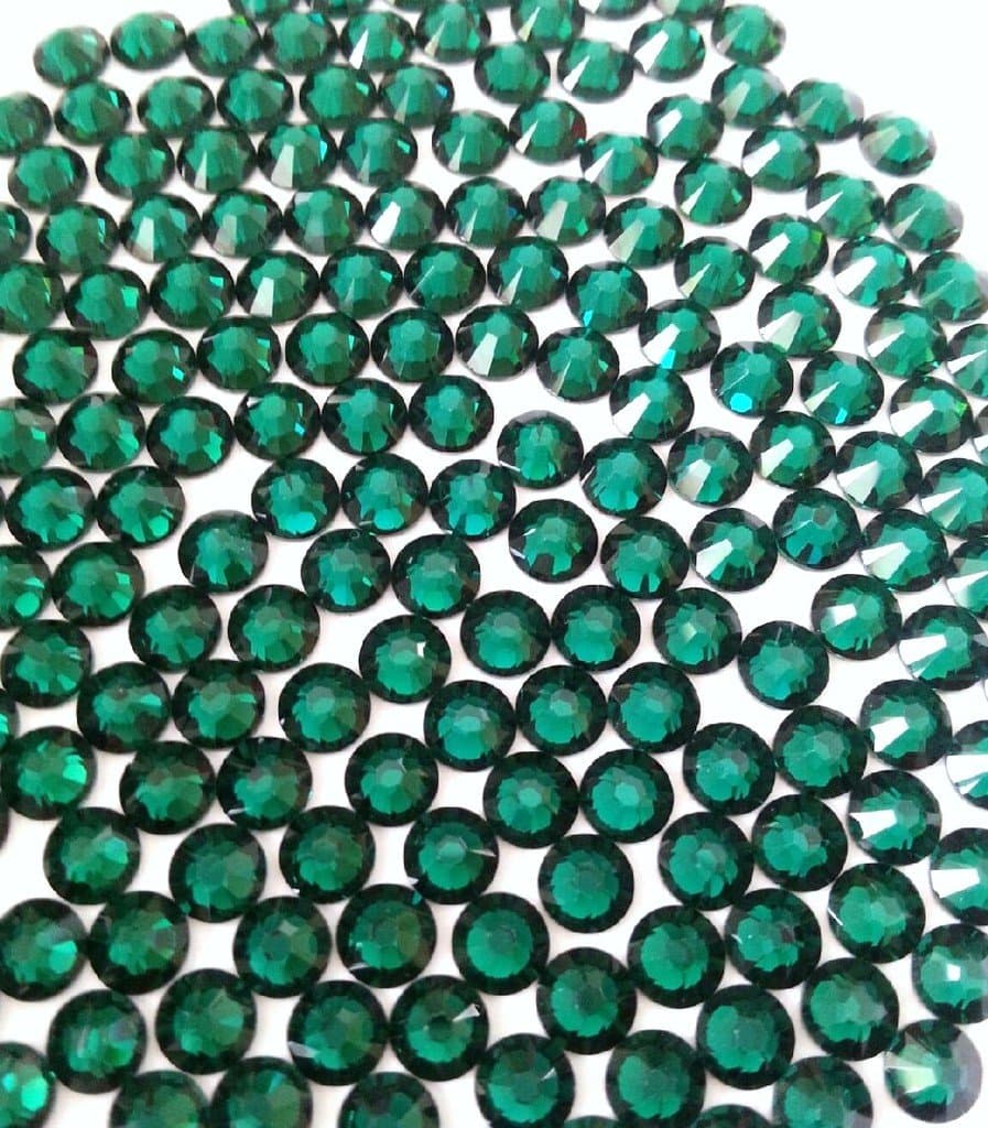 Tamis Place Emerald Crystal Rhinestones Flatback 36 Swarovski 7.2mm 34ss ss34