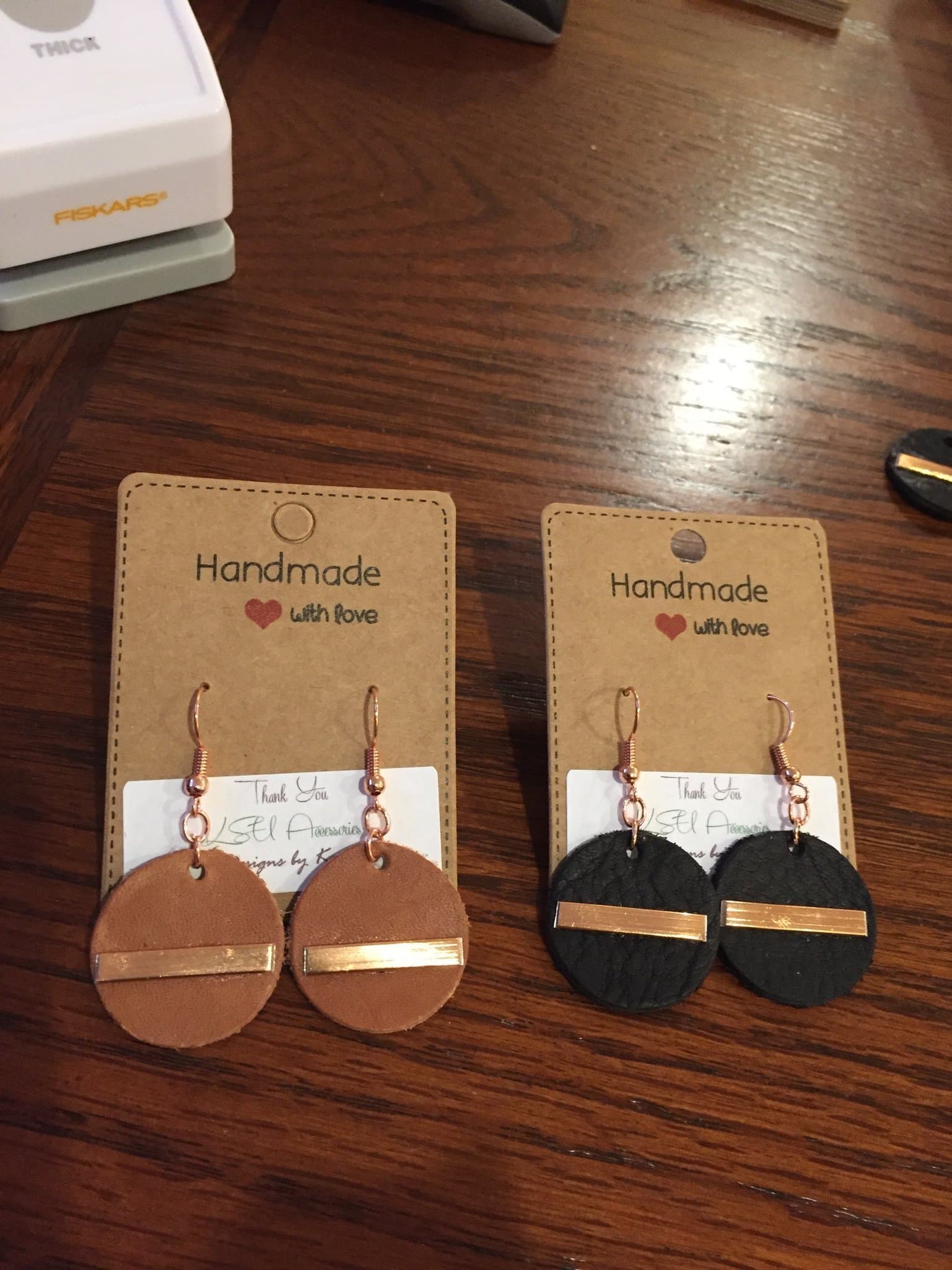 Leather Diffuser Earrings, Leather and Copper, Gift Idea, Joanna Gaines Inspired, Rustic handcut Black or Tan Leather, Drop Earrings, Essencial Oil Diffuser, Joanna Gaines Inspired