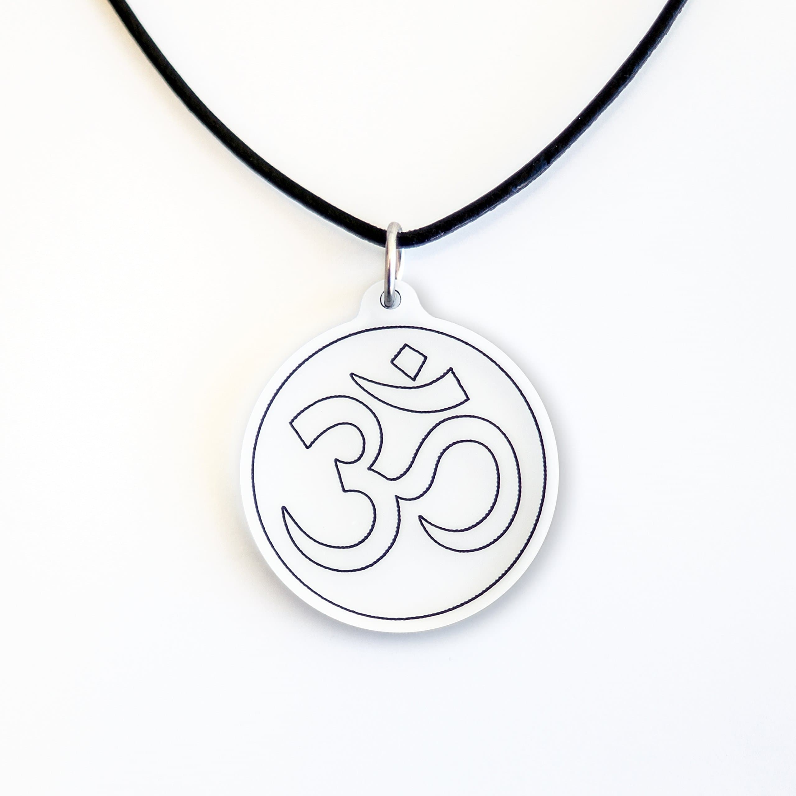 "Om" Symbol as fashionable pendant with adjustable length - Hindu mantra pendant - India yoga necklace - Aum Ohm Om Hindu symbol and amulet - Necklace for men, women, unisex
