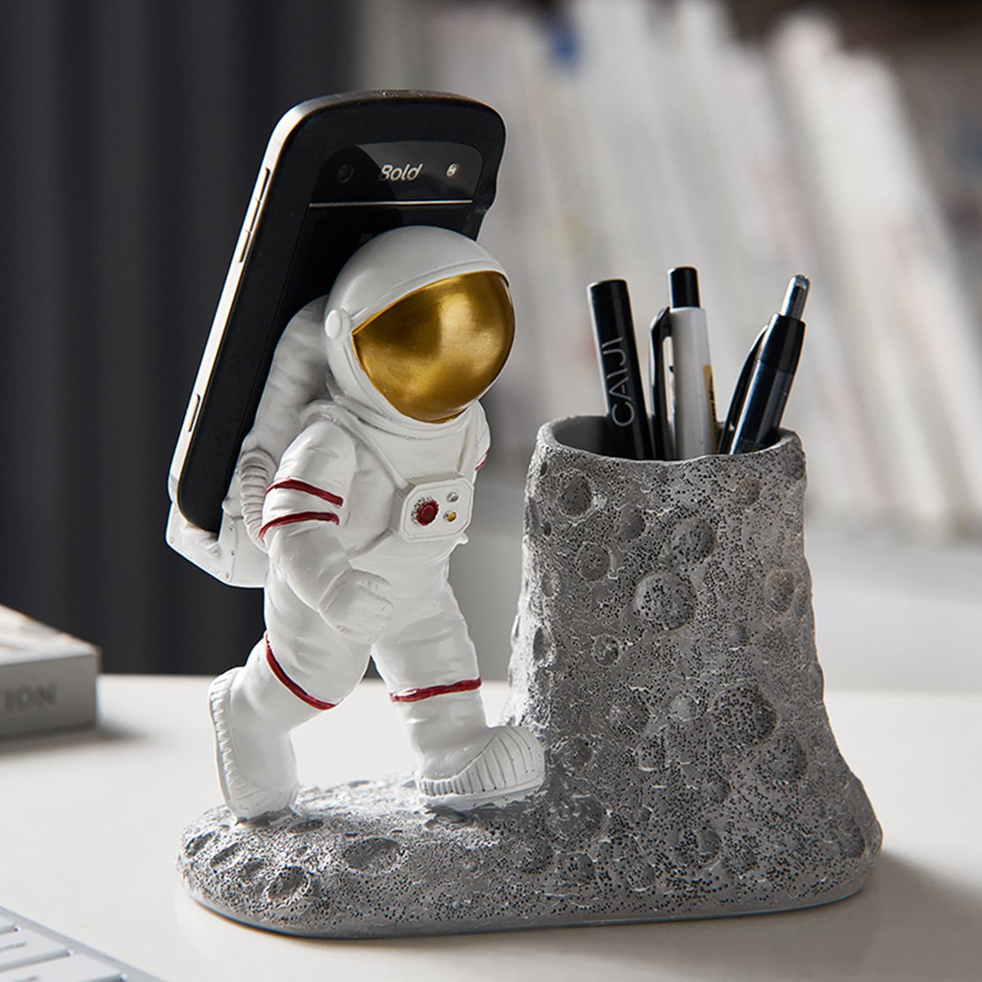 Astronaut Pen Pencil Holder with  Phone Stand