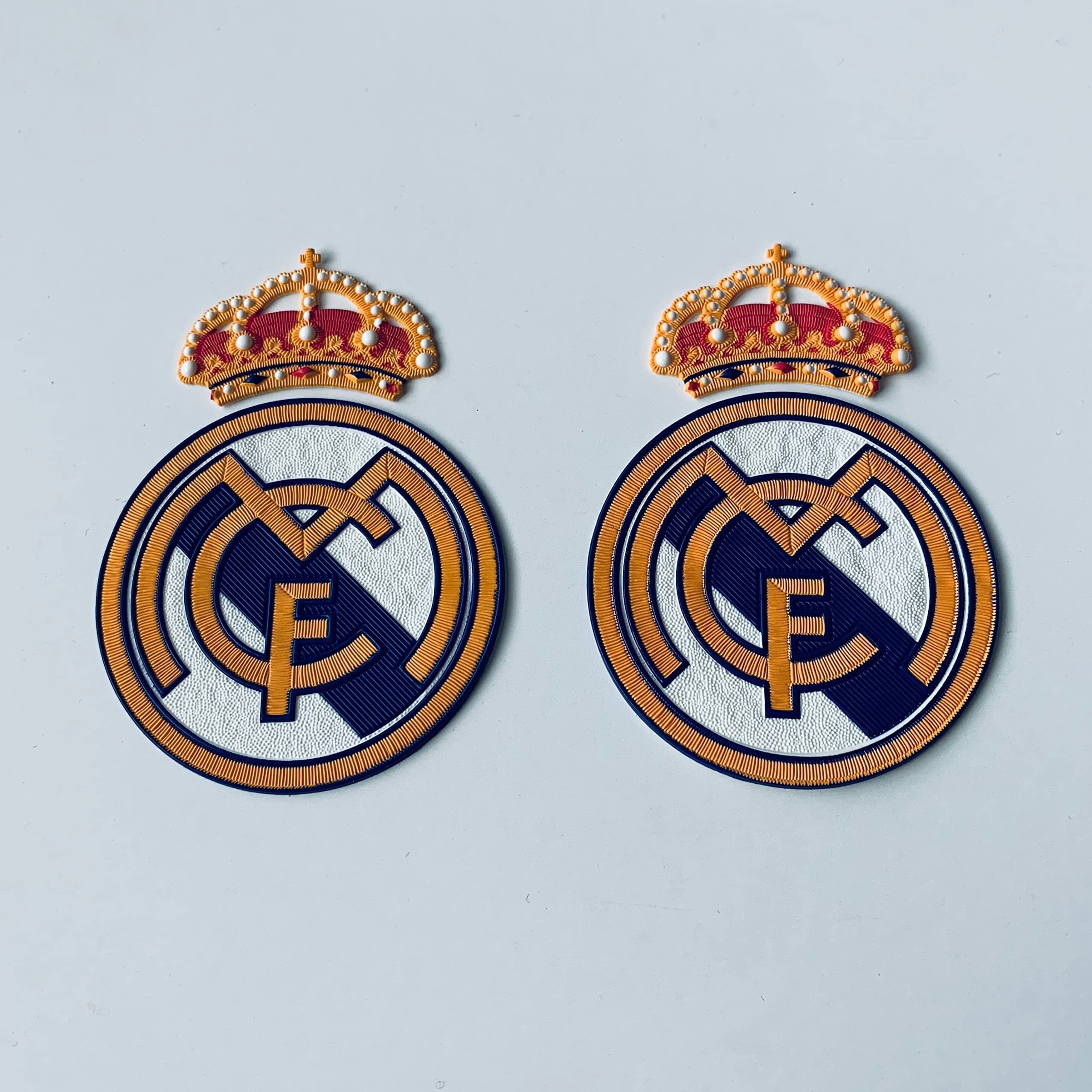 2 Piece Real Madrid Logo Badge Iron on Football Patch Bale Benzema Hazard