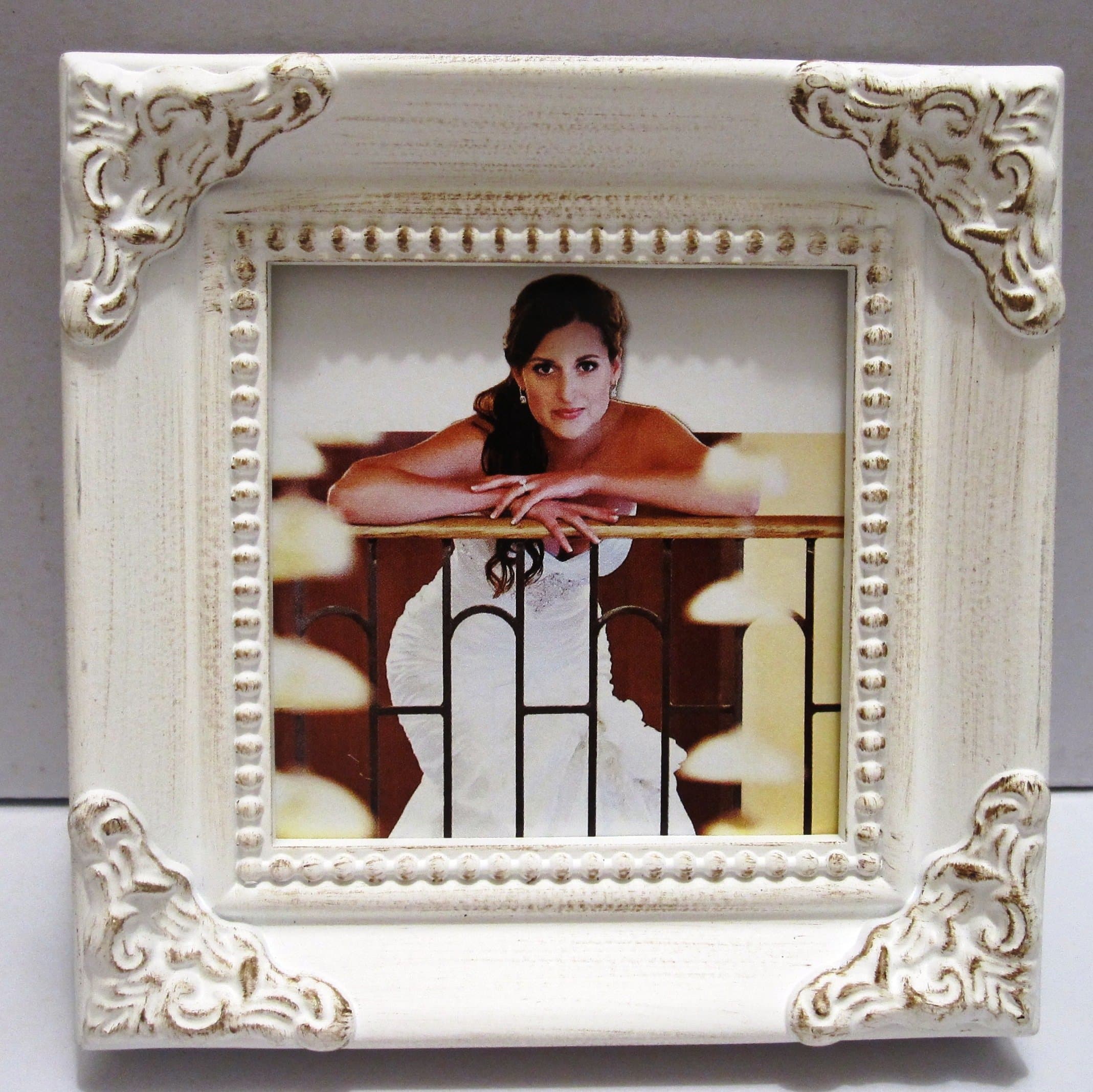 White Leaf 2.5"X 2.5" Mini Frame with Corner Accents