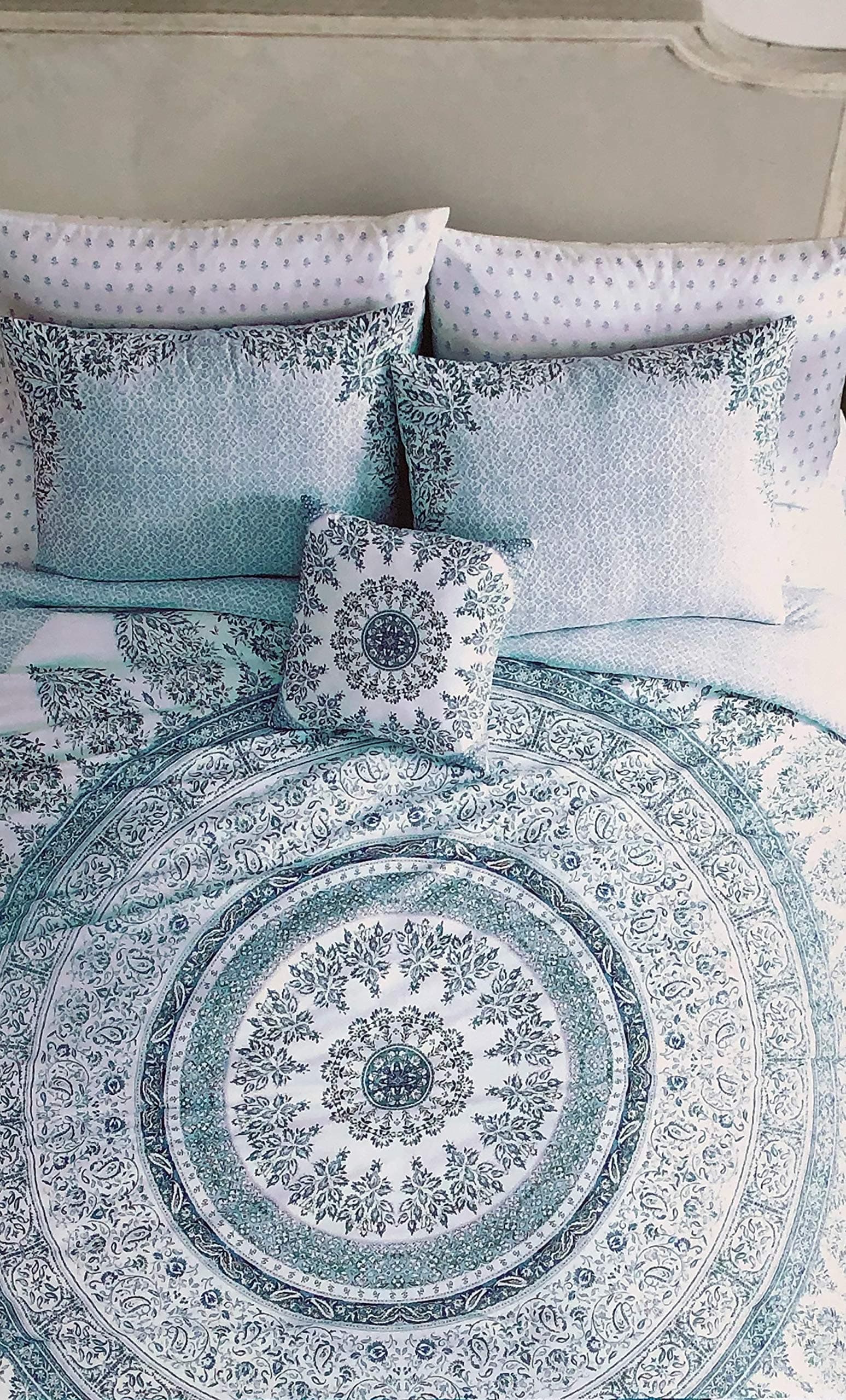 Duvet Comforter Cover Set, Full/Queen Size Bed Luxury 3 Piece Intricate Circle Tapestry Boho Medallion Pattern Shades of Turquoise Aqua Blue/Green on White, Home Bedding - Taj
