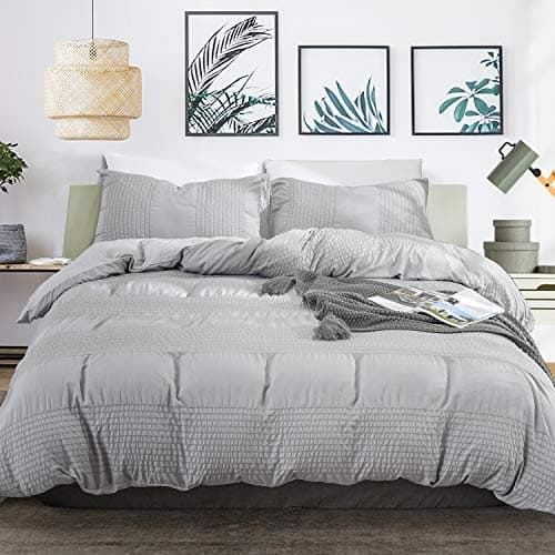 Vitalome 3 Pieces Duvet Covers,King Size Bedding Set,Light Grey Seersucker Textured Duvet Cover,100% Soft Washed Microfiber Comforter Cover with Zipper Closure(Light Grey, King 104" x 90")