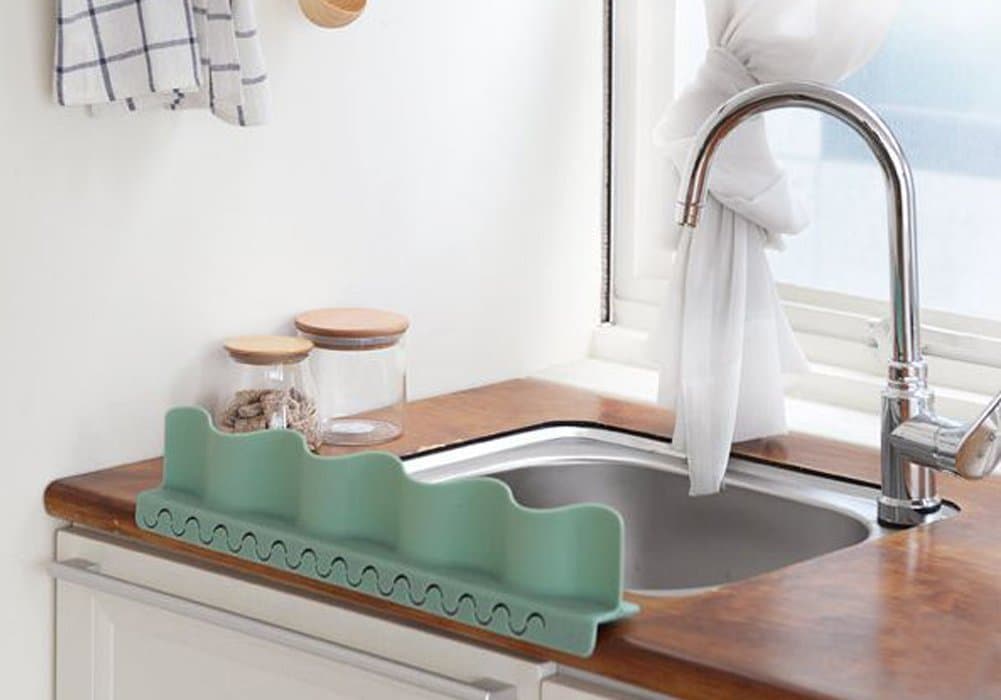 Saiso Premium Silicone Sink Water Splash Guard, Goodbye to Apron, Stop Struggling with Water Splash in Kitchen, Water Baffle Plate Colorful, Waved, Matte, L19.7" X W2" X H4.1" (GREEN)