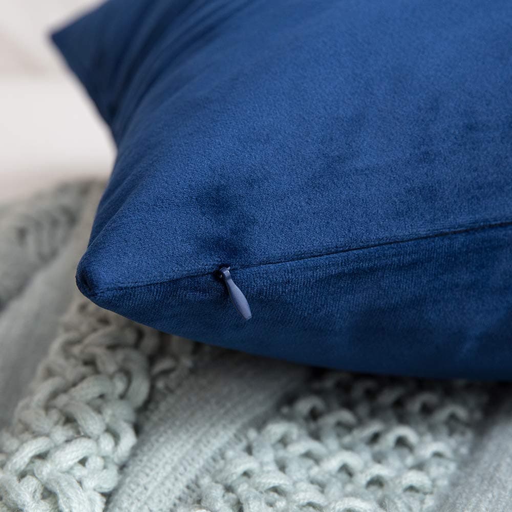 MIULEE Set of 2 Velvet Cushion Covers Decorative Sofa Pillowcase Super Smooth Soft Comfortable Home Living Room Bedroom Decoration for Sofa 50 x 50 cm Dark Blue