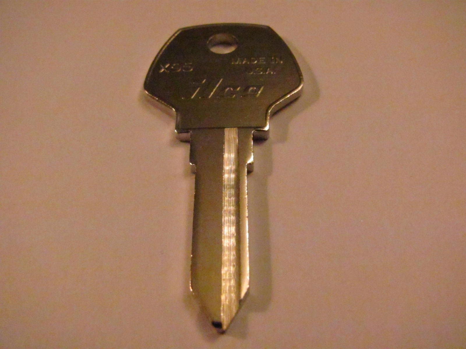 eaglecollector83 Harley Davidson Motorcycle - Ilco Nickel Plated Double Sided Key Blank(s) - (Ilco - X95 / Silca - HY5)