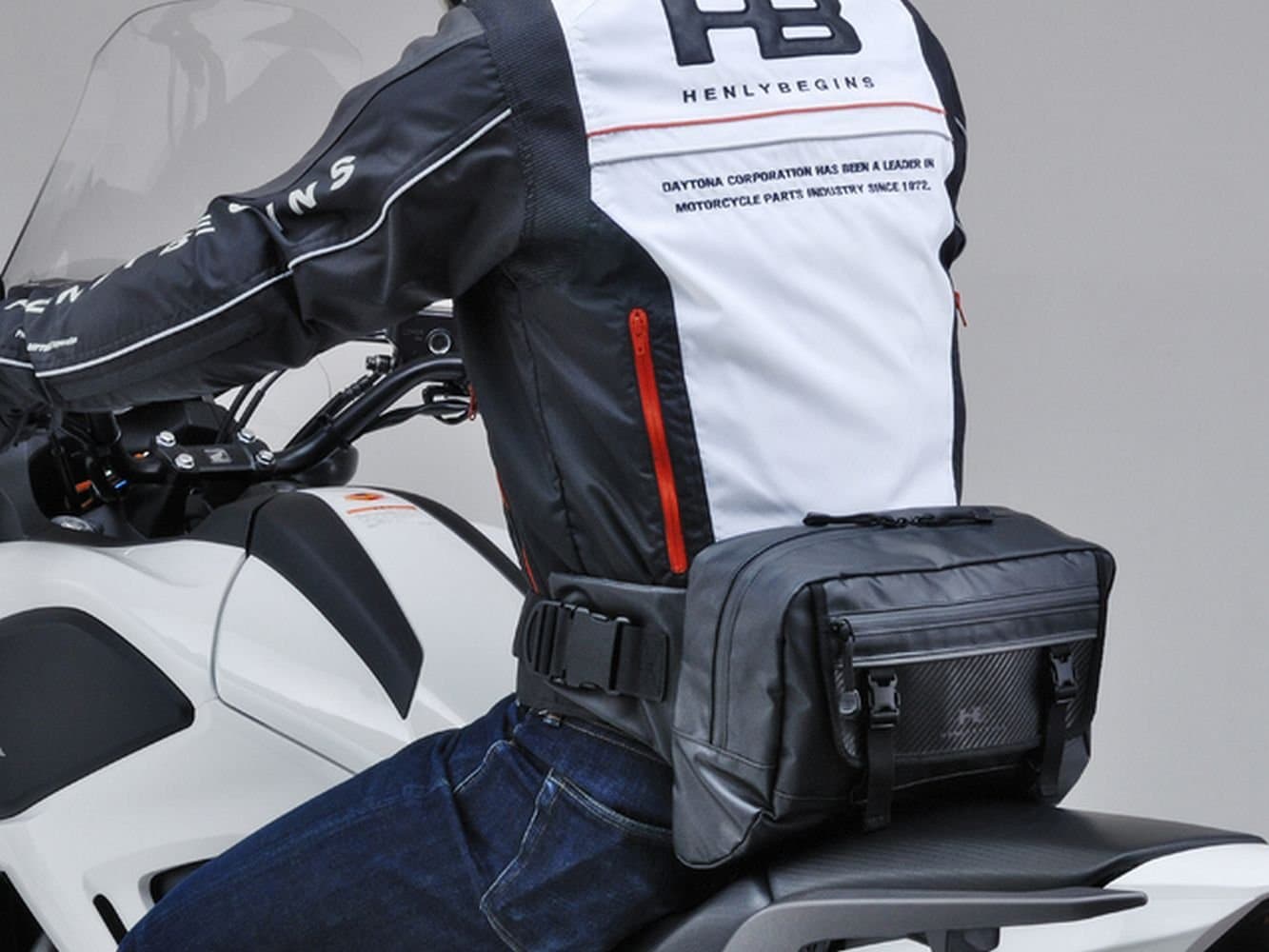 Henly Begins Hip Bag Tarpaulin L Size 7.5L 77779