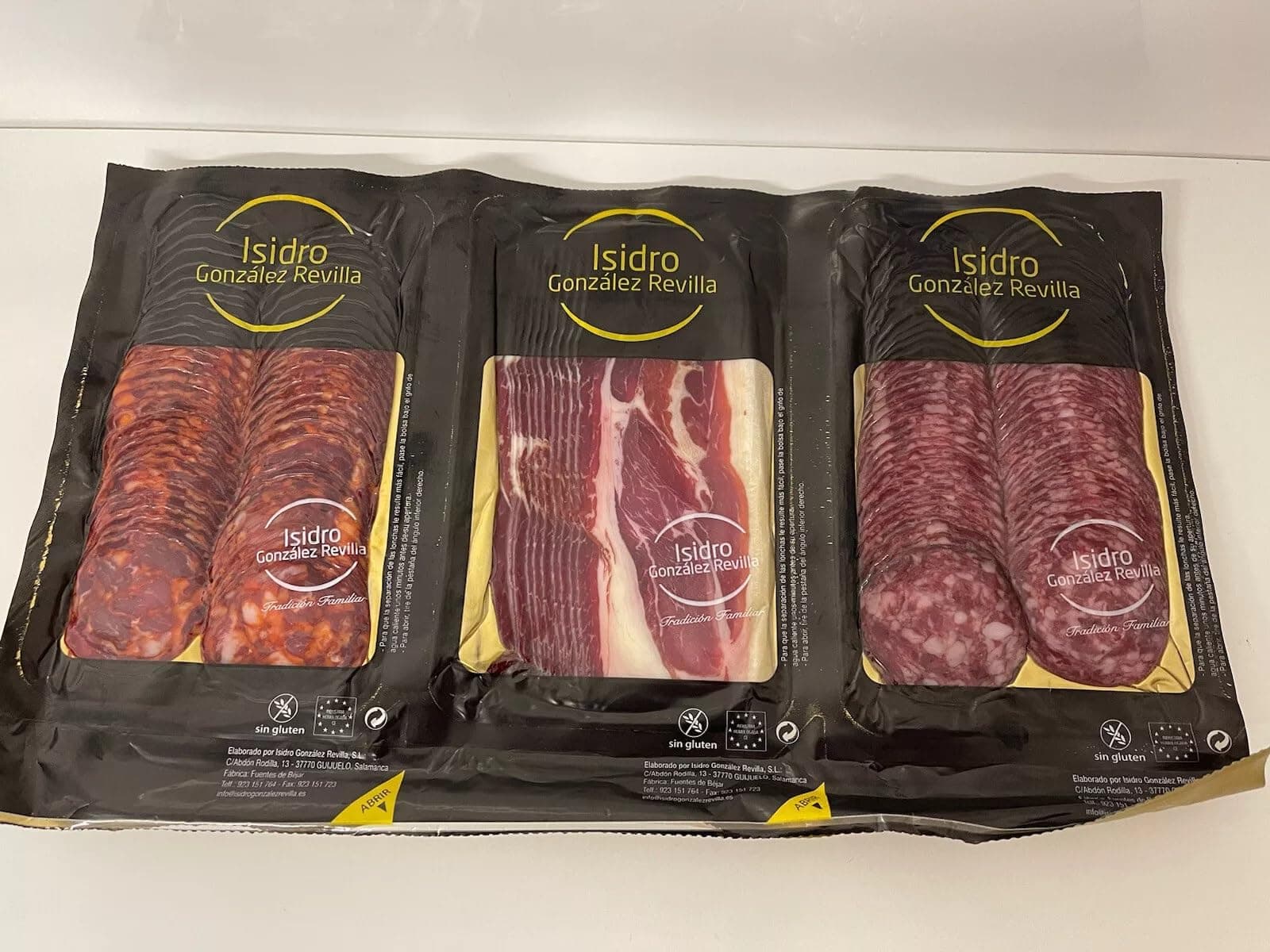 LalolaGourmet - Sliced Iberian Ham Shoulder Free-Range (150g) I Iberian Chorizo (200g) I Iberian Salchichon Iberico (200 grm) - 3 Saches Vacuum Packed