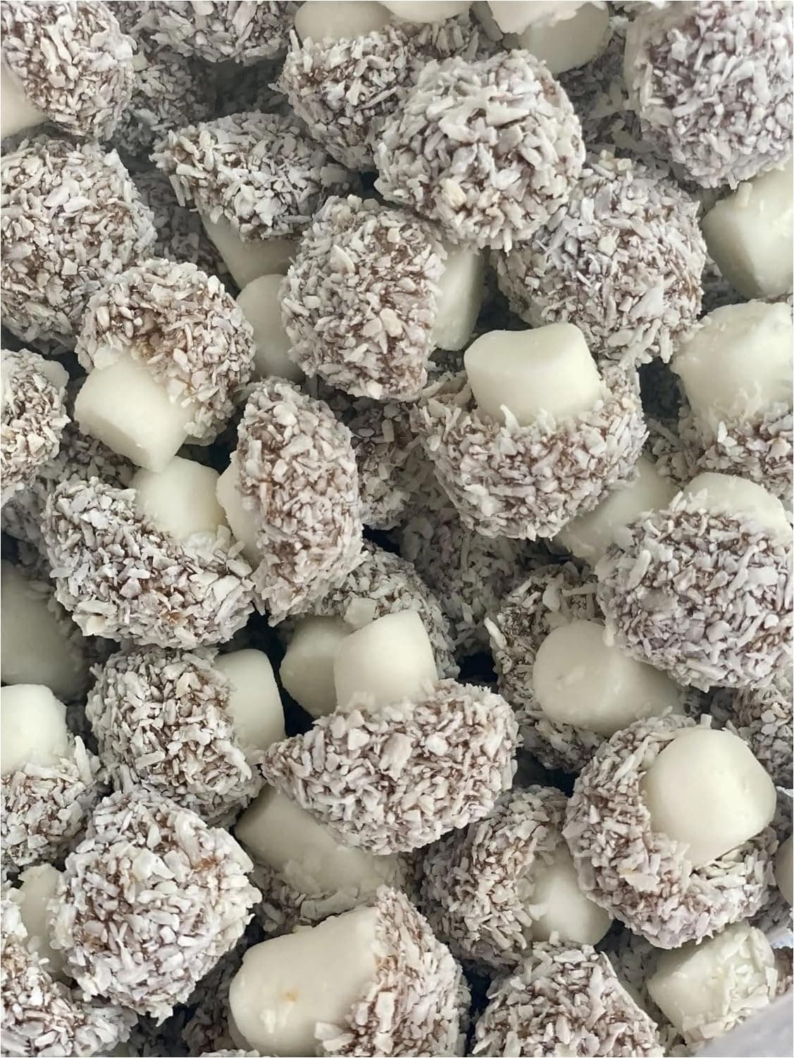 Coconut Mushrooms Sweets │ 500 Gram Bulk Bag │ 500g │ Assorted Sweet Pick and Mix for Parties, Gifts, and Sharing.
