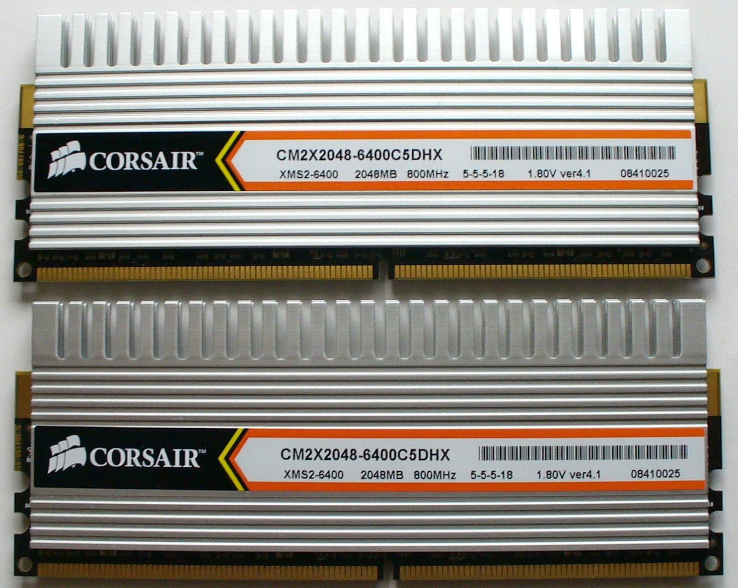 Corsair DHX 4 GB (2 X 2 GB) 240-pin DDR2 800MHz Dual Channel Memory Kit