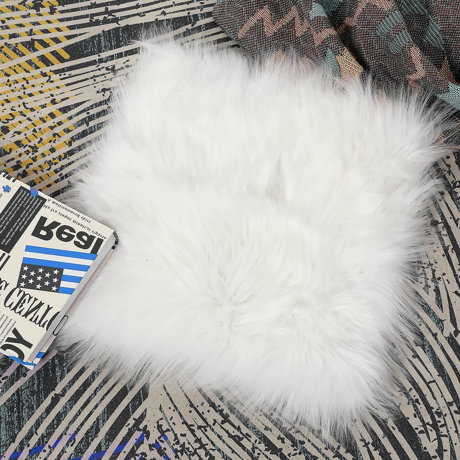 Molain 25 cm Small Rugs Fluffy Faux Fur Chair Pad Cover Rug Fuzzy Cushion Photography Props Background Nail Mat Carpet for Christmas Party Decorative Home Living Room Sofa Bedroom Floor (White Square)