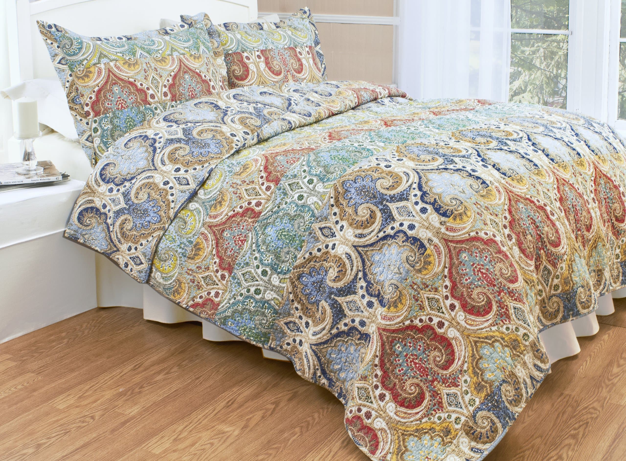 Genoa Paisley Quilt Set